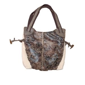 Super soft shoulder large bag.